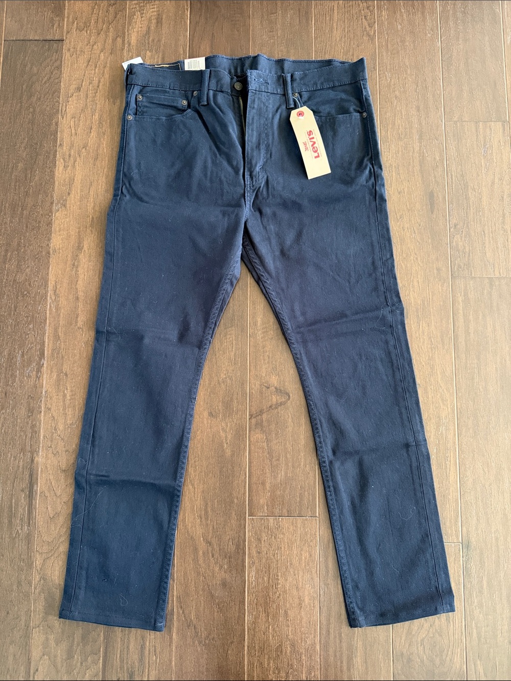 Levi's Slim Straight Jeans in Navy Blue